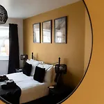 3br Family & Pet Friendly & Parking * ハロゲート
