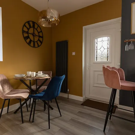 3br Family & Pet Friendly & Parking *