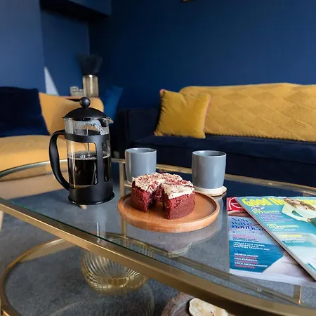 Spacious Family With Pets Welcome, Garden And Hot Tub Available بيت للعطل