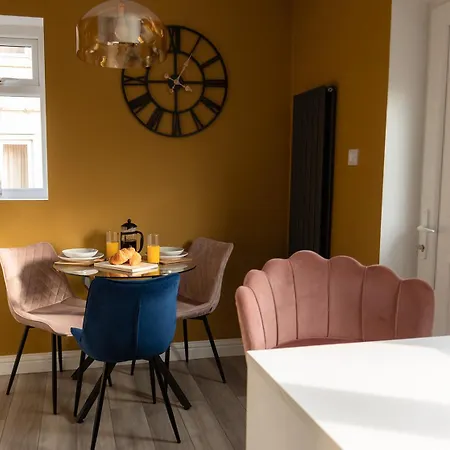 3br Family & Pet Friendly & Parking 別荘 *