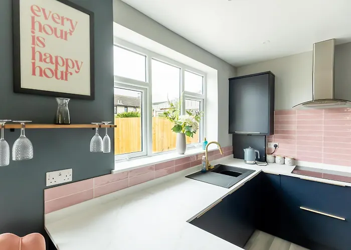 3br Family & Pet Friendly & Parking * Harrogate