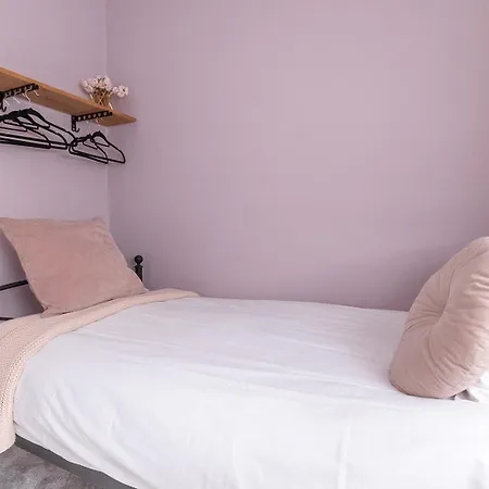 3br Family & Pet Friendly & Parking *